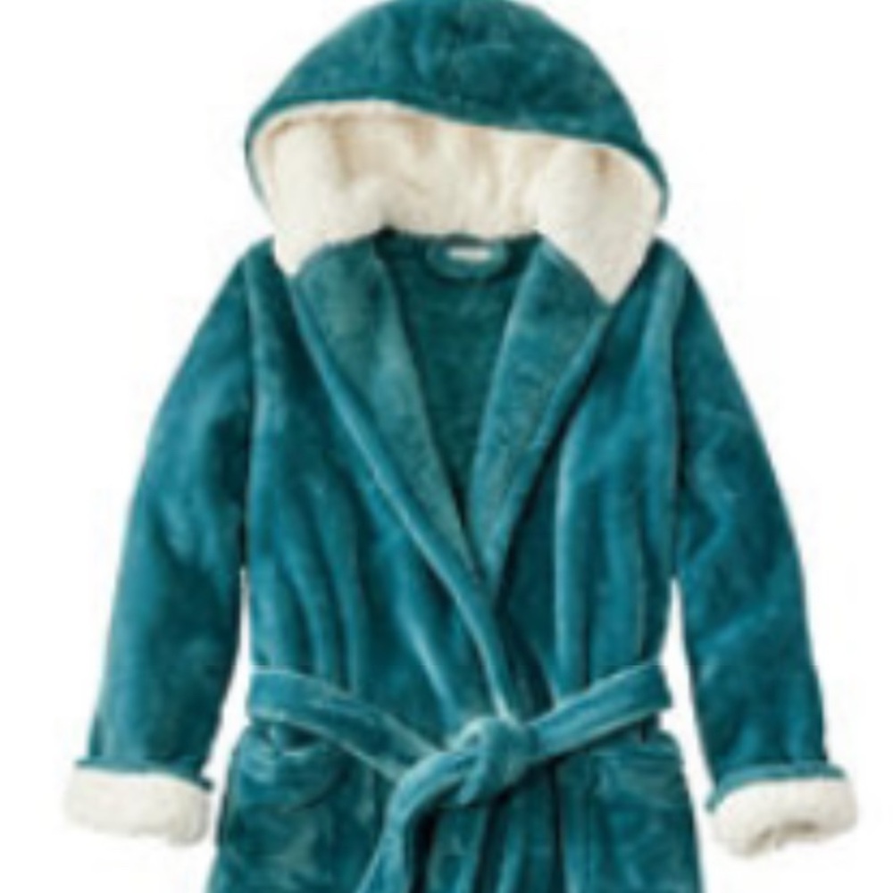 LL Bean wicked Plush Teal Robe w/Belt, Small women’s petite. Brand new, w/tags.
